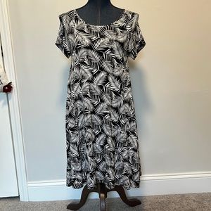 Old navy women’s size small swing dress